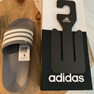 Adidas Adilette Sandals unisex!